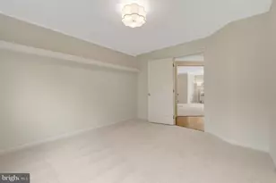 1295 Gatesmeadow Way, Reston, VA 20194 - Photo 39