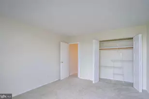 2311 Pimmit Dr, Falls Church, VA 22043 - Photo 17