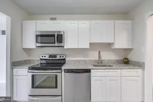 2311 Pimmit Dr, Falls Church, VA 22043 - Photo 7