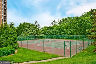 2311 Pimmit Dr, Falls Church, VA 22043 - Photo 27