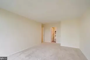 2311 Pimmit Dr, Falls Church, VA 22043 - Photo 21