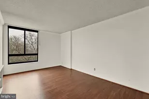 1800 Old Meadow Rd, McLean, VA 22102 - Photo 13