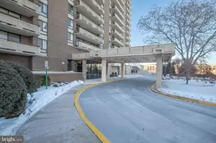 1800 Old Meadow Rd, McLean, VA 22102 - Photo 3