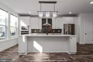 14583 Lakestone Dr, Chantilly, VA 20151 - Photo 9