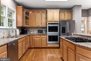 9629 Nuthatch Dr, Fairfax Station, VA 22039 - Photo 17