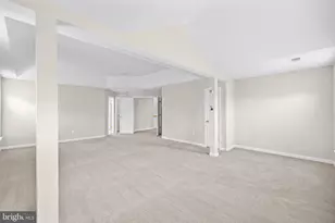 12494 Cliff Edge Dr, Herndon, VA 20170 - Photo 23