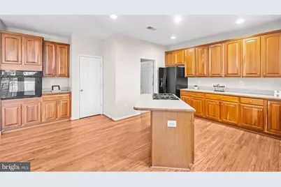 12494 Cliff Edge Drive, Herndon, VA 20170 - Photo 9