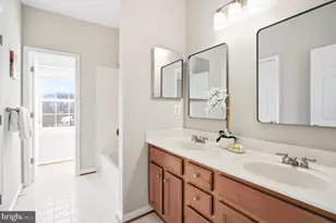 8322 Middle Ruddings Dr, Lorton, VA 22079 - Photo 25