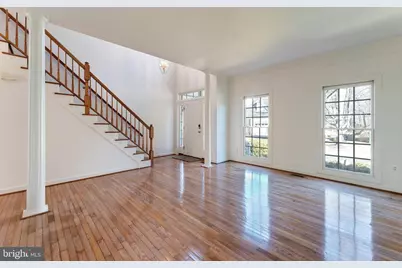 7708 Stone Wheat Court, Alexandria, VA 22315 - Photo 5