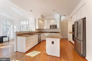 7708 Stone Wheat Ct, Alexandria, VA 22315 - Photo 13