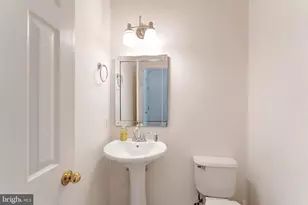 7708 Stone Wheat Ct, Alexandria, VA 22315 - Photo 19