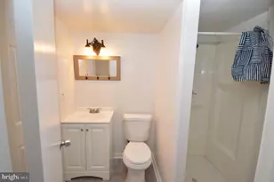 7011 Vantage Dr, Alexandria, VA 22306 - Photo 29