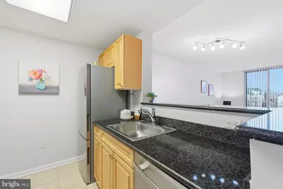 2726 Gallows Road #510, Vienna, VA 22180 - Photo 11