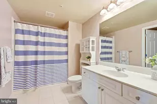 2726 Gallows Rd, Vienna, VA 22180 - Photo 13