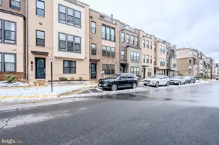 4653 Charger Pl, Chantilly, VA 20151 - Photo 3