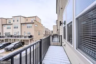 4653 Charger Pl, Chantilly, VA 20151 - Photo 17