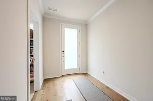 4653 Charger Pl, Chantilly, VA 20151 - Photo 7