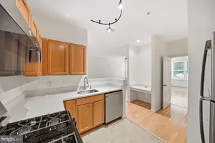 12000 Market St, Reston, VA 20190 - Photo 11