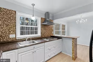 14895 Lambeth Square, Centreville, VA 20120 - Photo 11