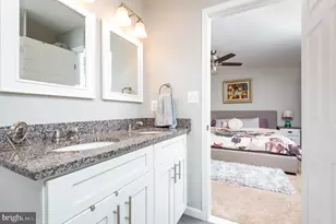 8601 Cromwell Dr, Springfield, VA 22151 - Photo 25