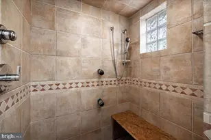 7953 Bolling Dr, Alexandria, VA 22308 - Photo 25