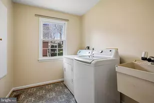 6604 Tina Ln, McLean, VA 22101 - Photo 19