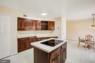 6604 Tina Ln, McLean, VA 22101 - Photo 7