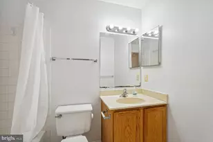 7817 Gum Springs Village Dr, Alexandria, VA 22306 - Photo 15