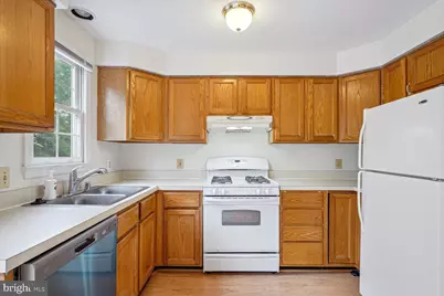 7817 Gum Springs Village Drive, Alexandria, VA 22306 - Photo 9