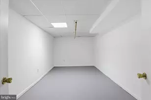 9810 Oleander Ave, Vienna, VA 22181 - Photo 33