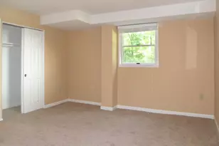 2626 Bowling Green Dr, Vienna, VA 22180 - Photo 25