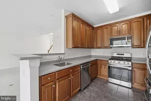 13040 Cabin Creek Rd, Herndon, VA 20171 - Photo 5