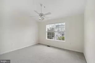 13040 Cabin Creek Rd, Herndon, VA 20171 - Photo 7