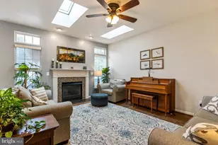 9028 Harrover Pl, Lorton, VA 22079 - Photo 9