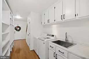 11728 Stuart Mill Rd, Oakton, VA 22124 - Photo 27