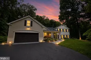11728 Stuart Mill Rd, Oakton, VA 22124 - Photo 59