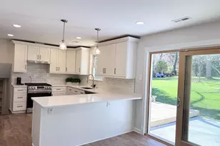 5210 Lindsay St, Fairfax, VA 22032 - Photo 3