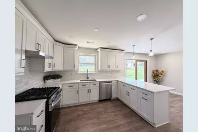 5210 Lindsay Street, Fairfax, VA 22032 - Photo 5