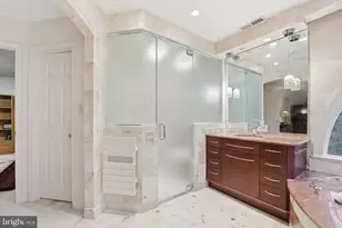 9614 Cinnamon Creek Dr, Vienna, VA 22182 - Photo 37