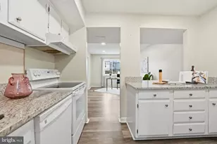 1735 Ivy Oak Square, Reston, VA 20190 - Photo 17