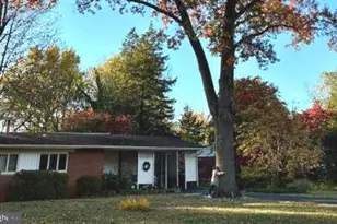 6521 Kerns Rd, Falls Church, VA 22044 - Photo 3