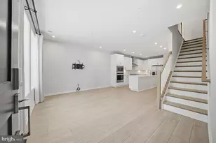 7488 Backett Wood Ter, McLean, VA 22102 - Photo 3