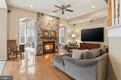 5870 Linden Creek Court, Centreville, VA 20120 - Photo 25