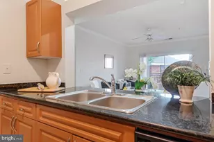 12956 Centre Park Cir, Herndon, VA 20171 - Photo 15