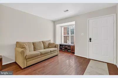 4241 Moselle Drive, Chantilly, VA 20151 - Photo 3