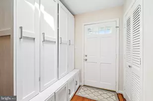 5420 Rumsey Pl, Fairfax, VA 22032 - Photo 3