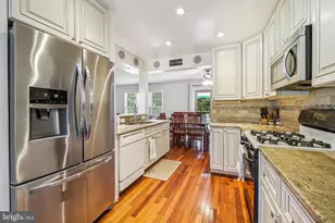 5420 Rumsey Pl, Fairfax, VA 22032 - Photo 9