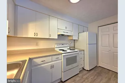 8380 Brockham, Alexandria, VA 22309 - Photo 5