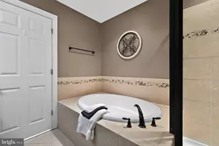 2044 Blunt Lane, Alexandria, VA 22303 - Photo 15