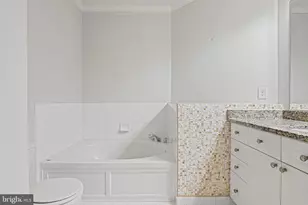 815 Branch Dr, Herndon, VA 20170 - Photo 7